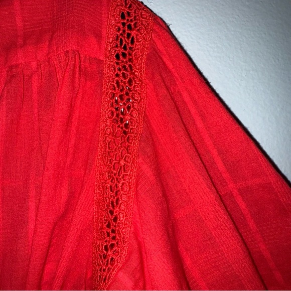 VOY Red Women's Top Sz Large NWT - Picture 4 of 7